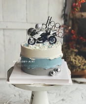 Birthday Cake Decoration for the handsome man boy of BMYA Maha Dukadi Motorcycle Locomotive Model