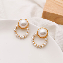 Design sense earrings female elegant niche fashion stud earrings 2021 New Tide temperament Korean personality earrings without ear hole