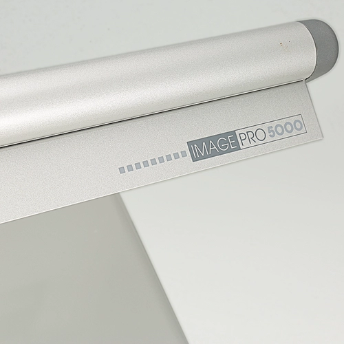 Черно -белая комната Германия Just Image Pro 5000 8409 Стандартный вид источника света.