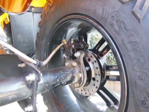 Lớn và nhỏ bò ATV bốn bánh ổ đĩa xe máy bốn bánh off-road leo núi chạy điện 125-250 trục xoay