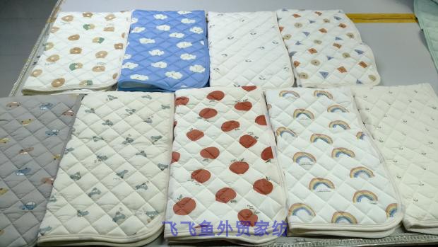 Foreign trade summer cold feeling children's mattress 70*120 60*90 cool feeling sofa cushion can be washed thick 1CM big flaw