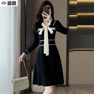 迪奥新款法式小香风针织连衣裙高级感小个子收腰显高瘦毛衣a字裙