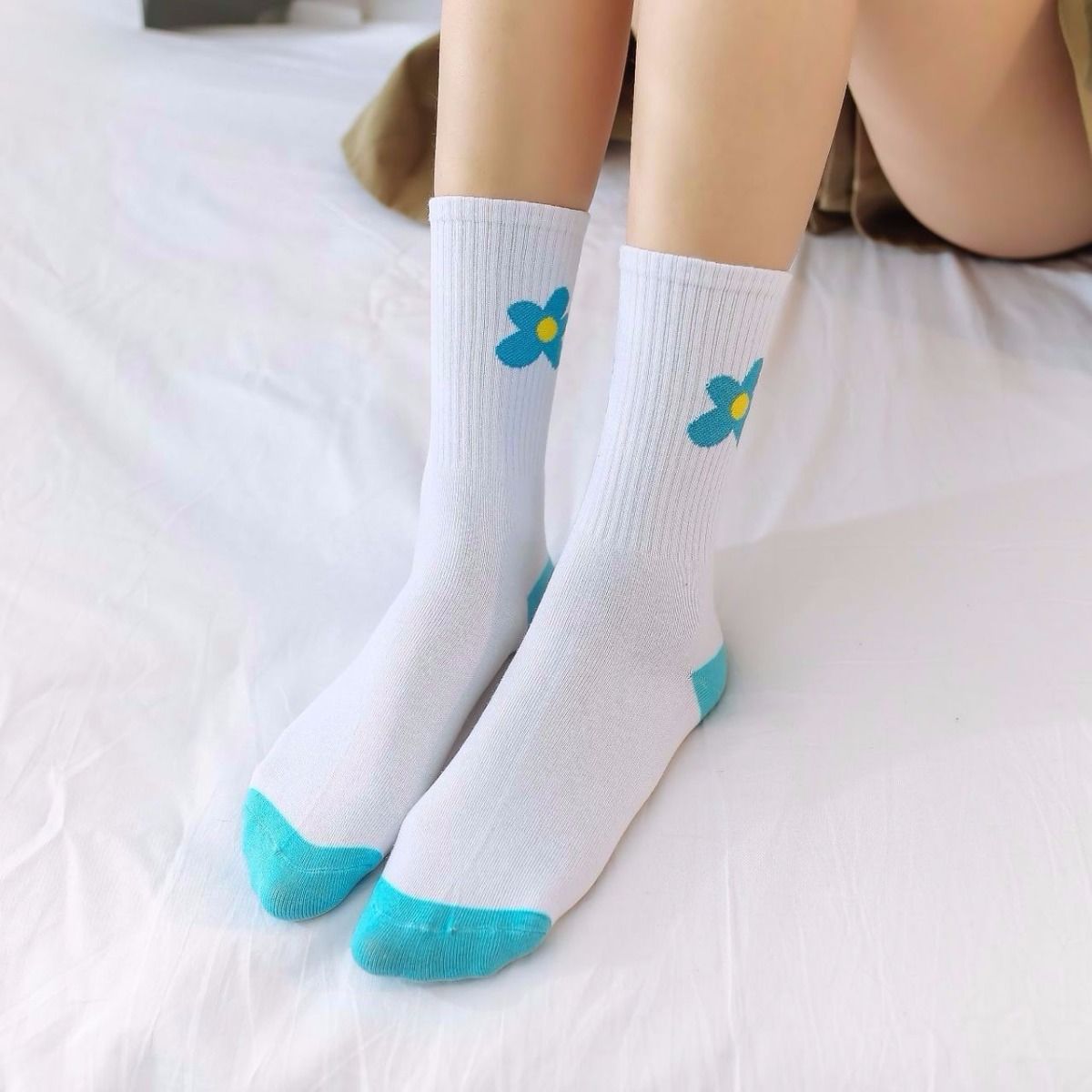 3 đôi hoa mặt trời cổ điển của GOLF Hoa nhỏ ba màu vớ nữ vớ cotton thể thao vớ nam và nữ đôi vớ ván trượt - Vớ thể thao vớ thể thao chống trượt