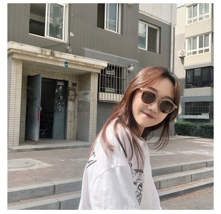 2018 mới Hàn Quốc hộp tròn retro kem Mocha kính râm phân cực nhỏ khung nhỏ kính râm lưới đỏ nữ kính trẻ em