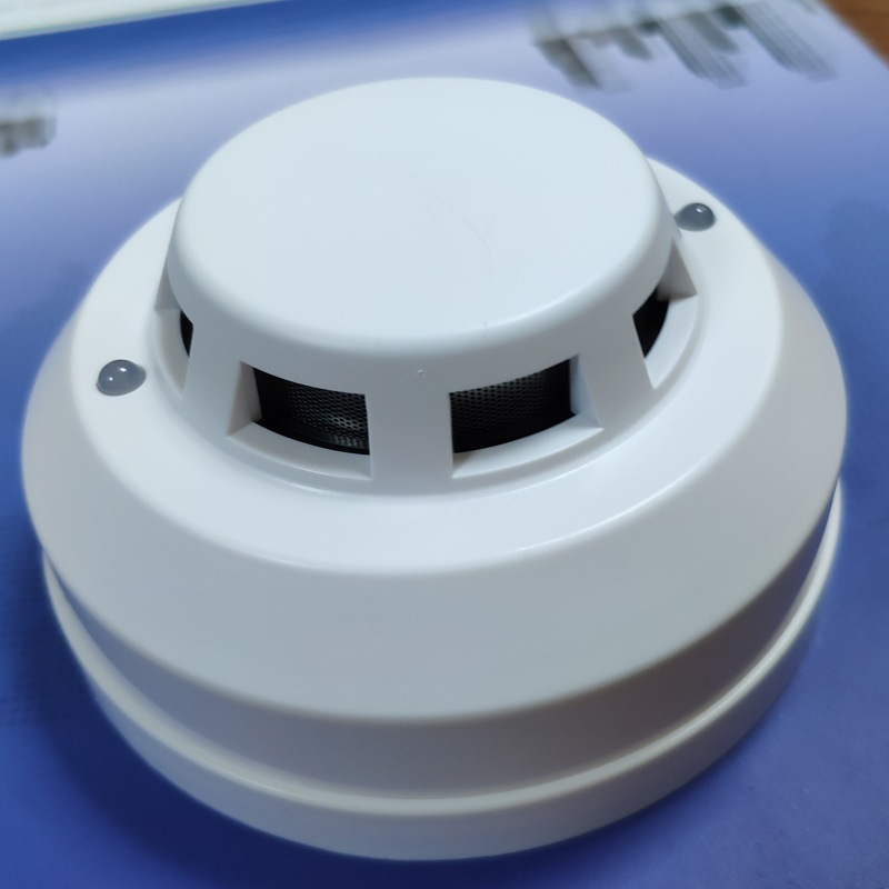 JTY - GD - ZC220 Switch smoke sensing AC220V AC - flue sensing relay output is often open and closed signal