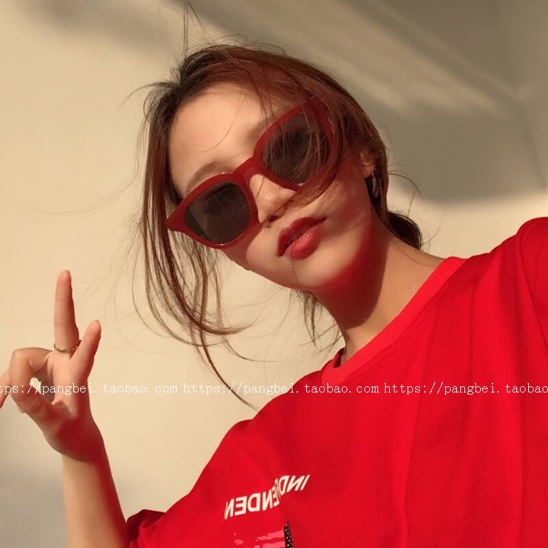 Mùa hè đơn giản hộp lớn mặt tròn kính râm thủy triều rượu vang đỏ thời trang mới cặp đôi Hàn Quốc mẫu kính râm màu đỏ gọng kính gentle monster