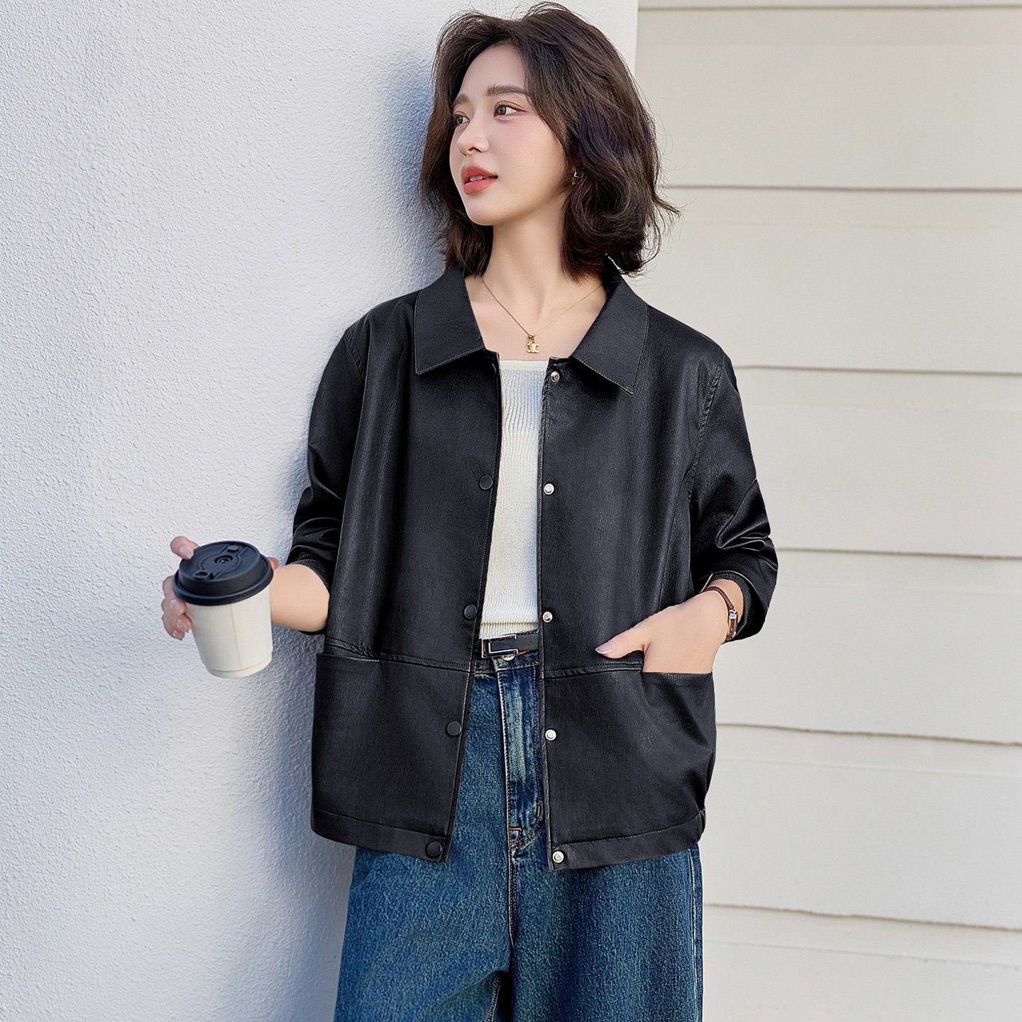 2025新款皮衣外套🧥女短款POLO领高级夹克潮流趋势有哪些?