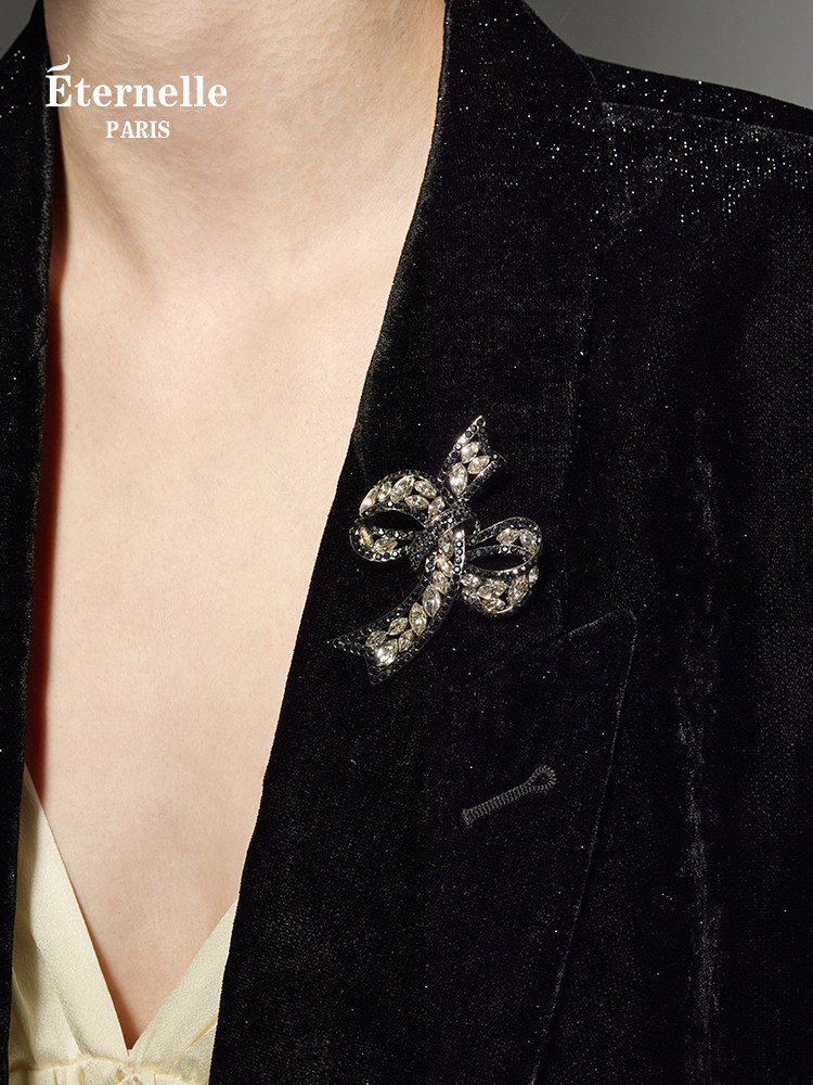 Eternelle French Eternal Bow Brooch Accessory Autumn and Winter Pin Buckle Dazzling Austrian Crystal Corsage