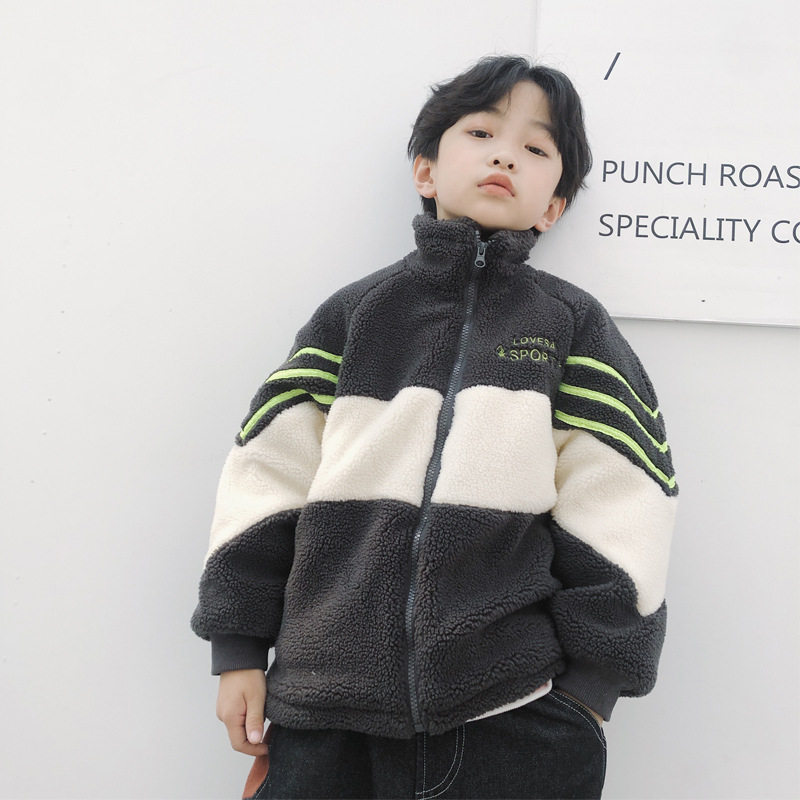 Boys' thickened coat 2022 winter new children's winter coat tops big children's foreign style color matching lamb wool coat