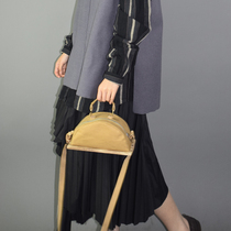 ZGUI paper ghost original design waterproof portable shoulder shoulder bag Womens Small bag wash Kraft paper semicircular bag