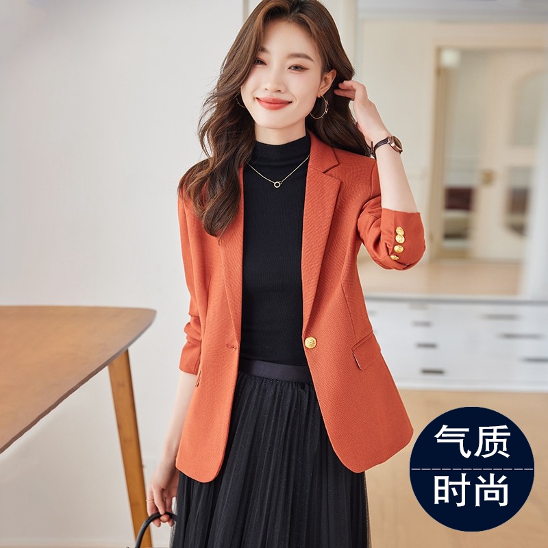 Orange-Red Blazer for Women, Autumn and Winter, High-End, Eye-Catching Top, 2026 New Style, Petite Women's Short Suit