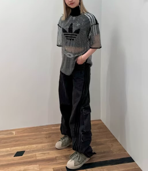 Купленная в Японии футболка с коротким рукавом iW6205 штатив adidas adilenium Y2K Millennium без рукавов