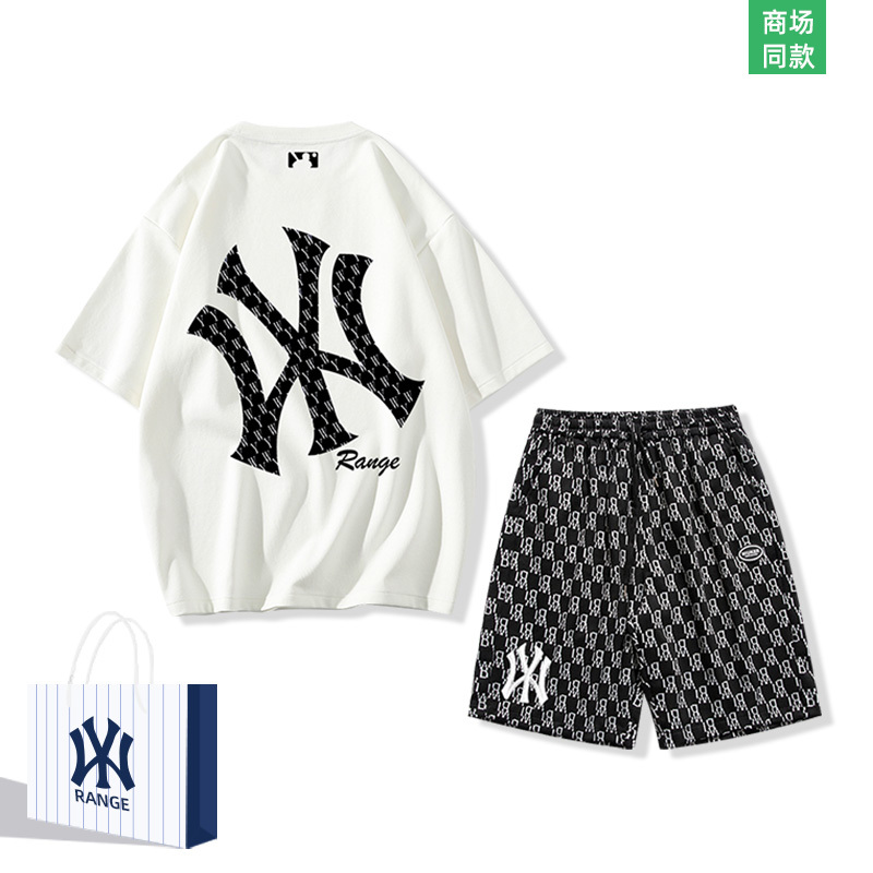 Outlet Summer Short-Sleeved Suit for Men, a Set of Round-Neck Pure Cotton T-Shirts and Casual Shorts, Two-Piece Set Outlet Summer Short-Sleeved Suit for Men, a Set of Round-Neck Pure Cotton T-Shirts and Casual Shorts, Two-Piece Set