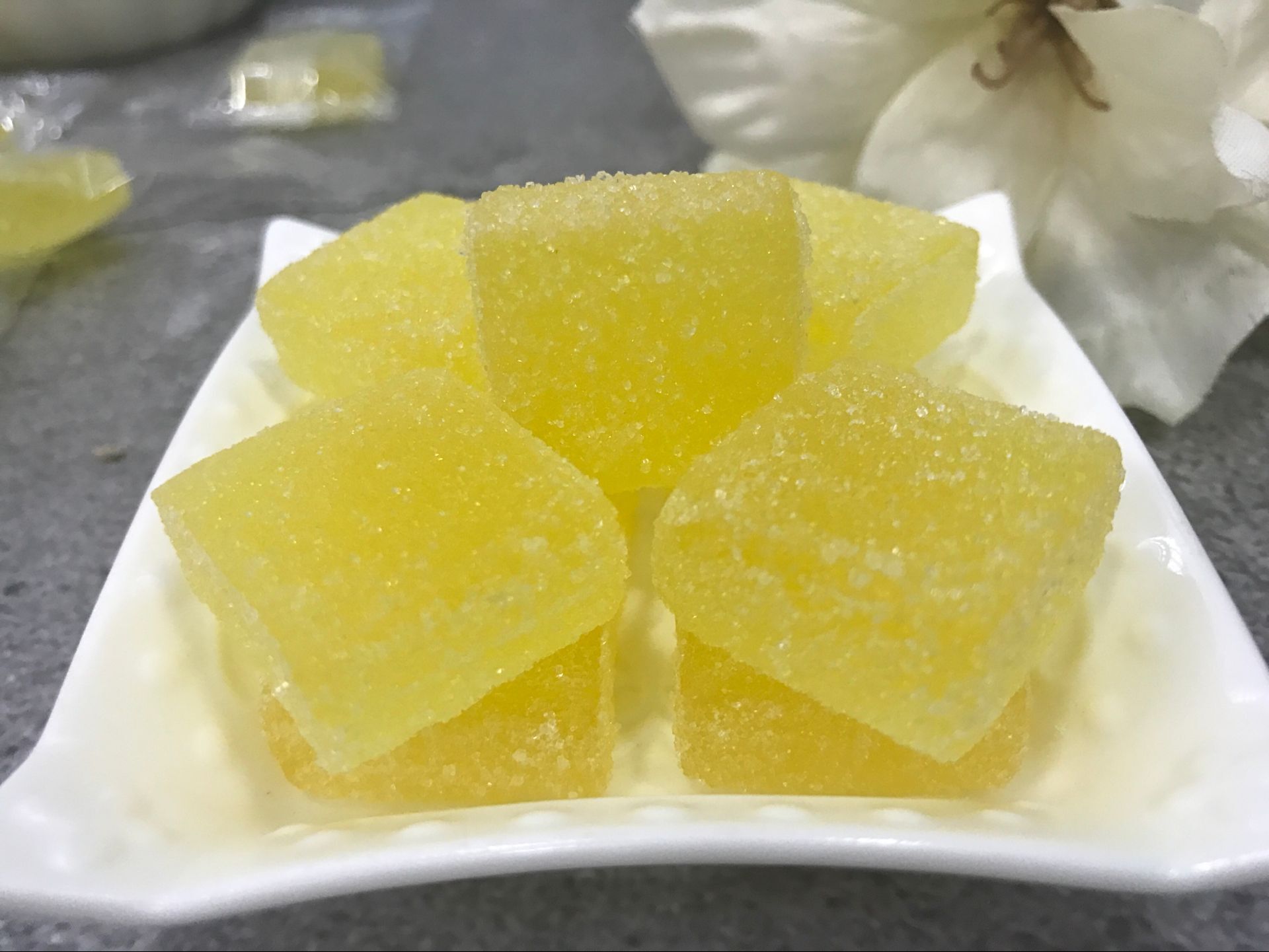 Net red snacks lemon pastry soft sugar 5 catty juice fruity fruity children fruit soft candy to send girlfriend gifts