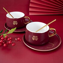 Newly married gifts to newlyweds practical engagement girlfriends couple housewarming wedding cups Bride wedding gifts