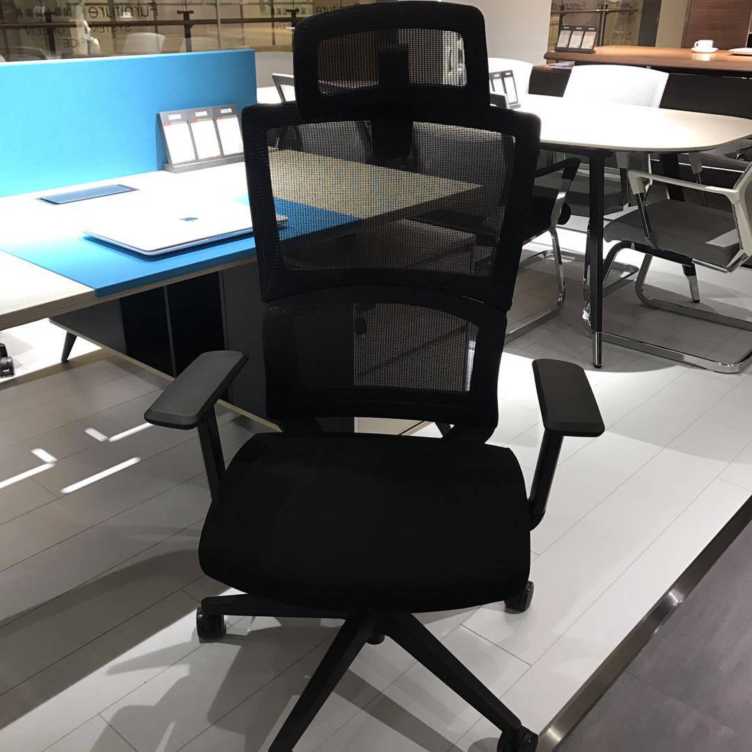 Country View Swivel Chair 334