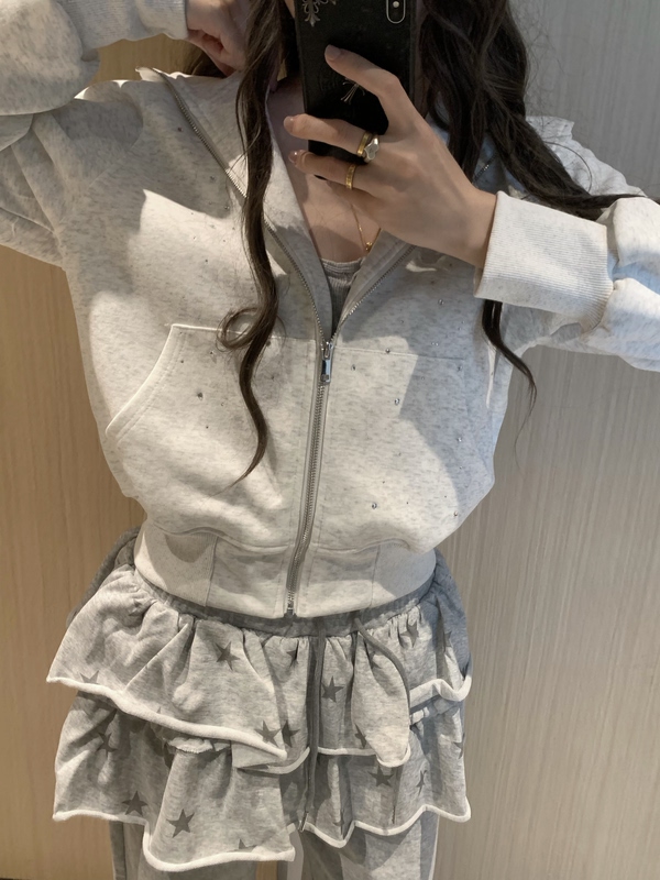 Yinlian Starry Sky Rhinestone Rabbit Ear Hooded Sweatshirt for Women, Slim Fit Short Jacket for Spring
