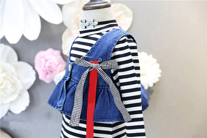 Bộ đồ trẻ em mùa thu 2018 mới cho bé gái thường diện xu hướng thời trang áo vest hai dây + áo sọc đồ bơi trẻ em