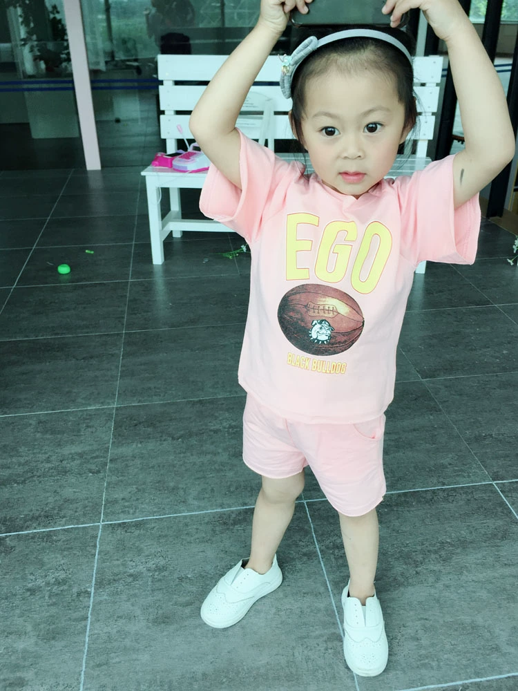 2018 mùa hè in T-Shirt + quần short hai mảnh trẻ em mặc phiên bản lỏng lẻo chàng trai và cô gái phù hợp với