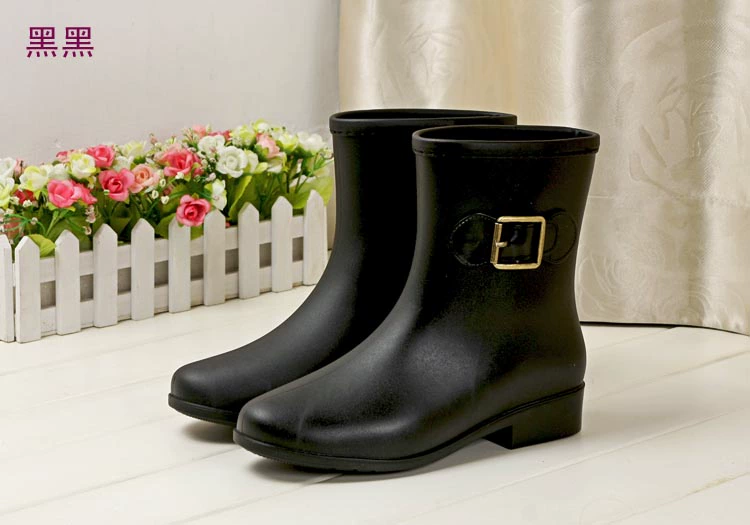 Giày đi mưa nữ mới, giày đế xuồng, giày đi mưa, giày chống mưa, giày mùa thu và mùa đông có thể thêm nhung để giữ ấm - Rainshoes