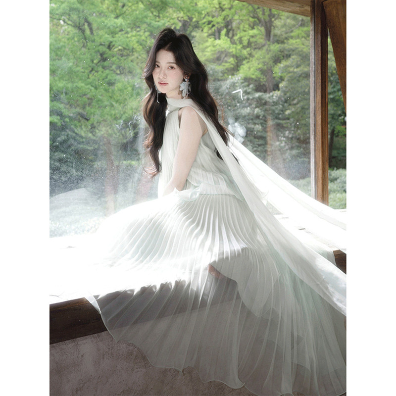 【Wangshan Ying】Forest-Style Halter Neck Dress with Ribbon, Three-Dimensional Pleated Design, Ethereal Fairy Dress