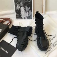 Martens, Tide, трикотажные ботинки в английском стиле на платформе со шнурками, коллекция весна 2026 года, средней длины
