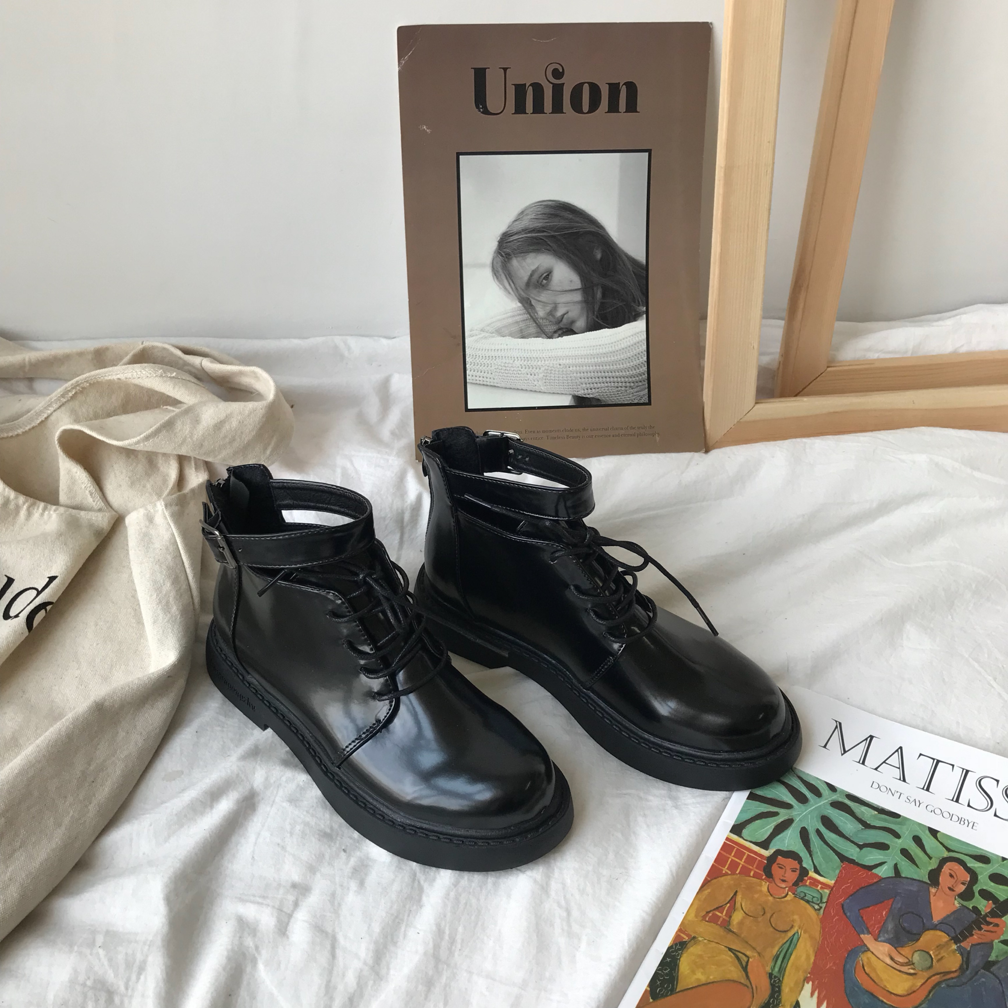 Mặt trời nhỏ nhà Hàn Quốc ulzzang Martin khởi động nữ tròn đầu pu đại học gió giày boot nữ cổ cao hàng hiệu