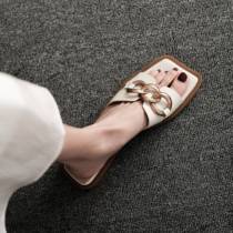 Chic strongly recommends super comfortable ~ niche net red chain beach flat slippers summer wear one word sandals for women