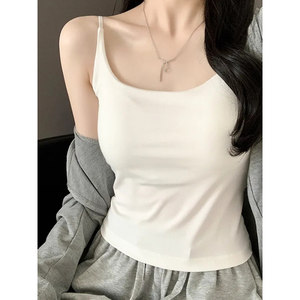 White Camisole with Chest Pads for Women, Suitable for Spring and Autumn, Adjustable Shoulder Straps, Can Be Worn as an Inner Layer or Outerwear, Anti-Exposure, Beautiful Back Design