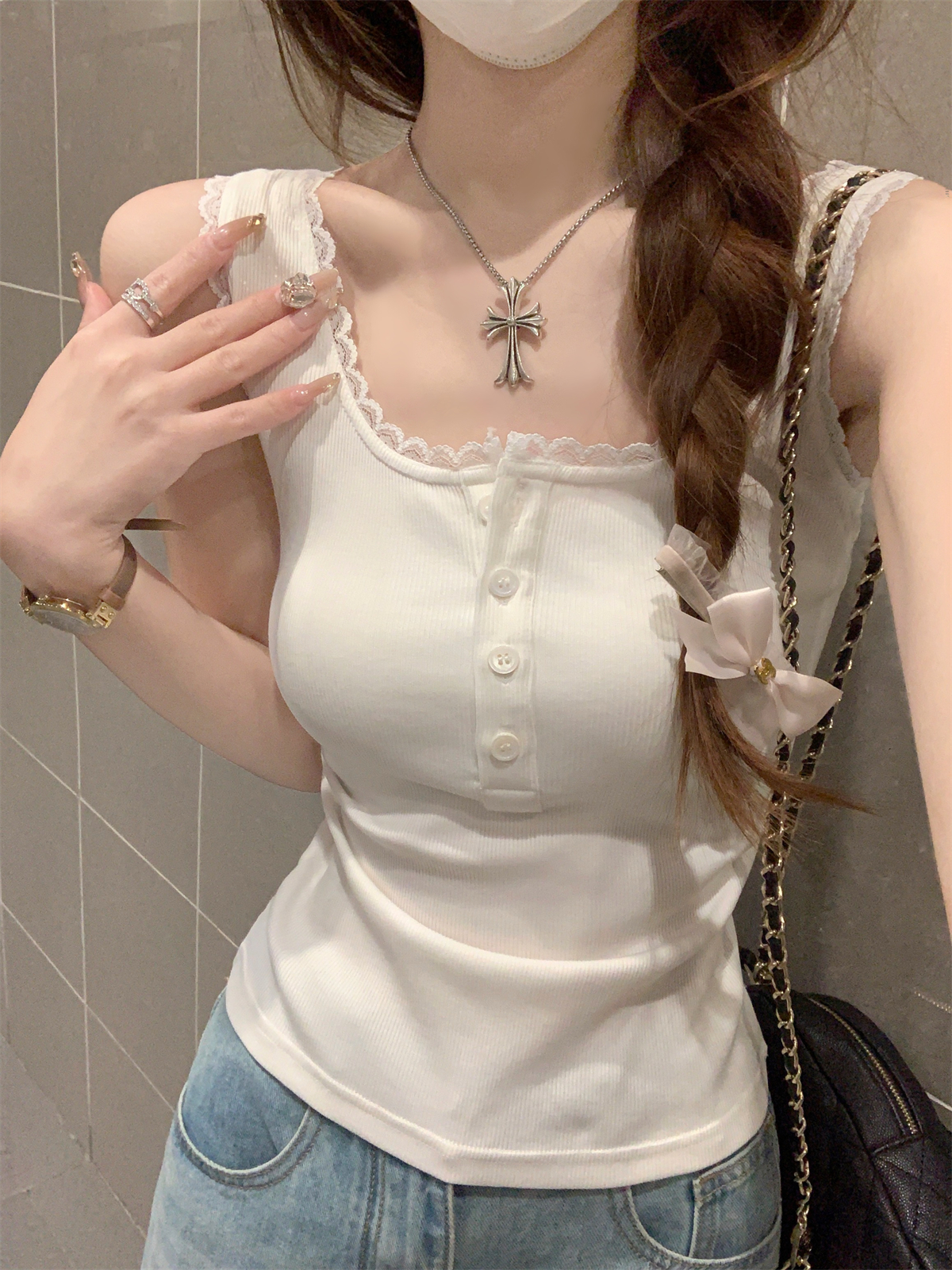 方领蕾丝边纽扣背心女春夏2025纯欲bm修身内搭打底上衣遮副乳吊带