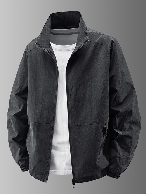 Jacket ຜູ້ຊາຍໃນລະດູໃບໄມ້ປົ່ງແລະດູໃບໄມ້ລົ່ນຂອງຜູ້ຊາຍແບບບາງໆແບບກະທັດຮັດແບບກະທັນຫັນຢືນເຖິງຄໍກິລາ jacket windproof windproof ເປືອກຫຸ້ມນອກອ່ອນ breathable