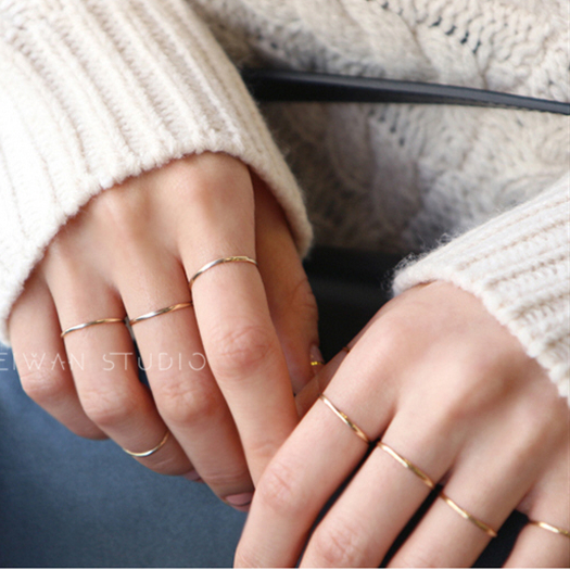 For late fine single lap closed bungee Trampoline Ring Women Ins Tide Pure Silver Fashion Individuality Net Red Index Finger Tail Ring Q