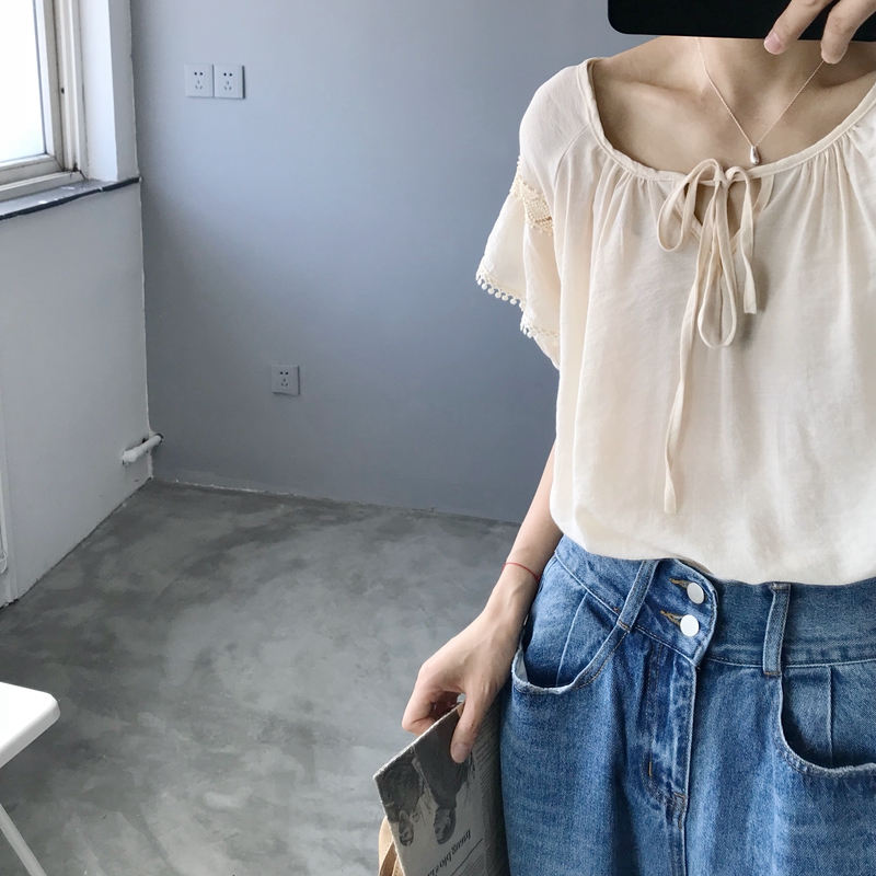 May mắn thay. Tay áo ren khí thanh lịch khâu văn học retro màu rắn ngắn tay gai áo thun voan áo sơ mi caro nữ