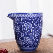 Gongdo cup blue and white porcelain Jingdezhen tea divider uniform Cup white porcelain antique enamel kung fu tea set accessories tea preparation