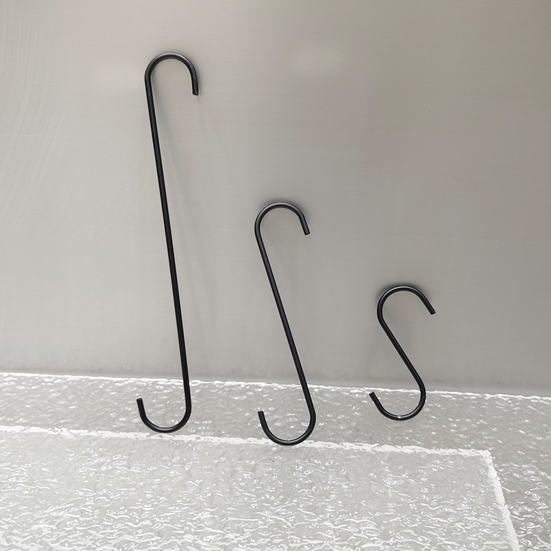 Clothing Store Display Props and Accessories Stainless Steel Extended S-Hooks Wall Display Rack Clothing and Hat Decoration Gold and Silver S-Hooks