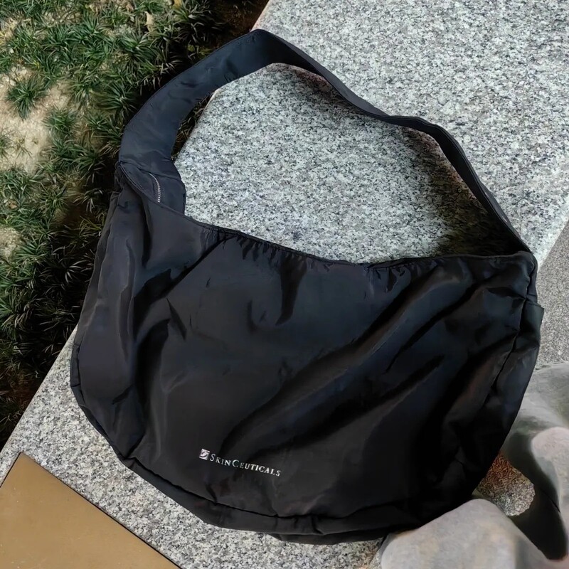 Super Super Large Skinceuticals Yoga Bag Crossbody Bag Large Capacity Casual Bag Super Super Large Skinceuticals Yoga Bag Crossbody Bag Large Capacity Casual Bag
