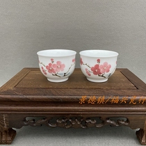 Consideration: Jingdezhen Cultural Revolution Factory porcelain Hongqi Porcelain Factory hand-painted underglaze multicolored water dot peach blossom tea cup and cup