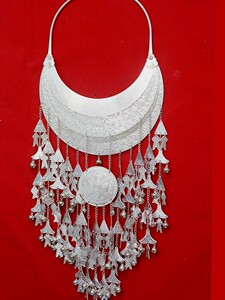 Hainan Ethnic Minority Silver Jewelry Necklaces and Headpieces, Miao Ethnic Silver Jewelry Necklaces, Five-Layer Necklac