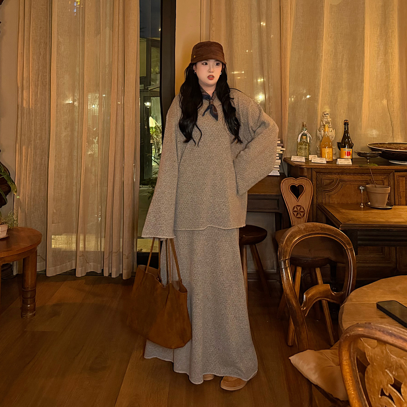 【Dailyloose Blogger's Relaxed Style】Tall People's Casual and Stylish Two-Piece Outfit W1645