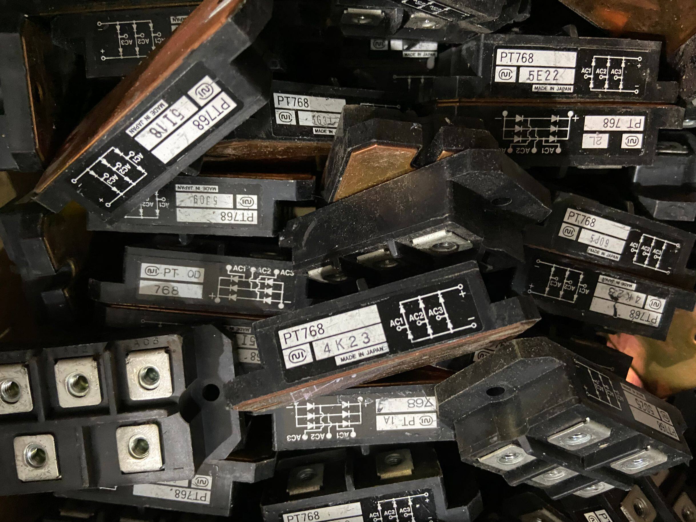 PT768 PT76S16 PS76S16A Japan Freetech NIEC three-phase rectifier bridge module package machine