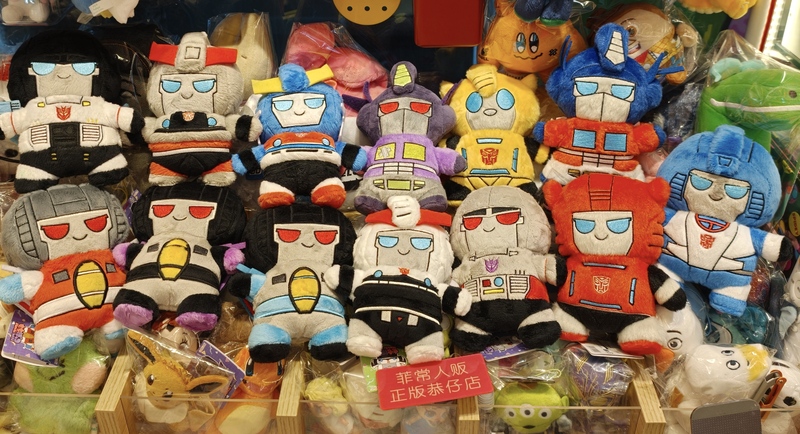 Authentic Transformers Autobots Mochibots Reissue Optimus Prime Bumblebee Stuffed Doll Plush Toy