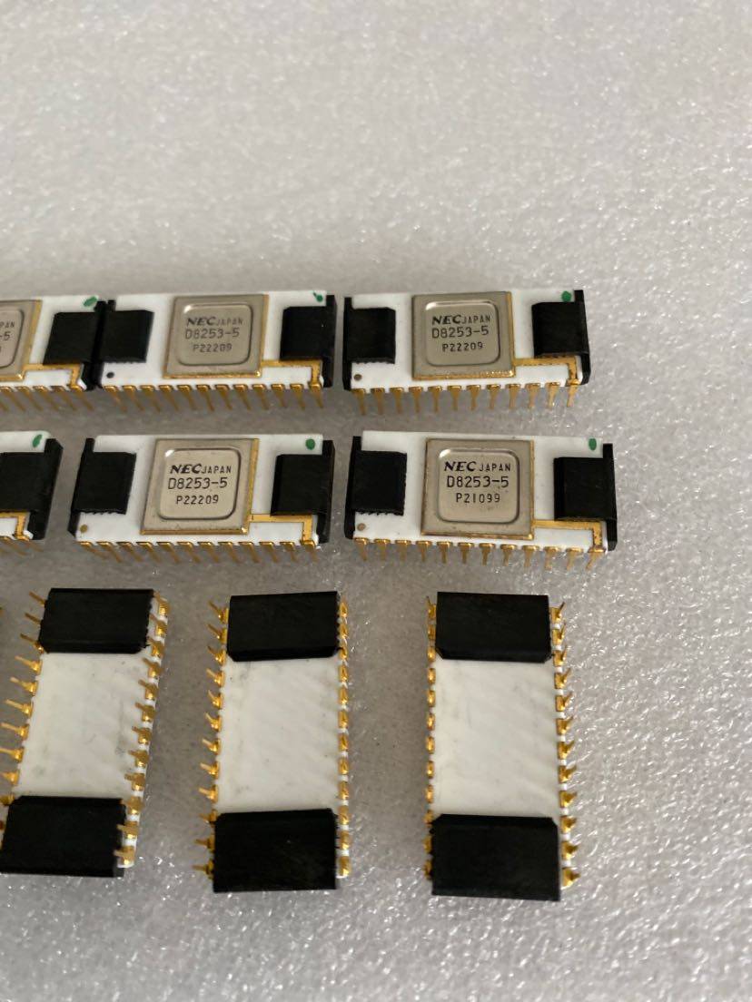 D8253-5 Antique CPU Collection Historical Witness Brand New]