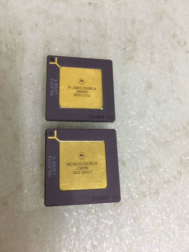 MC68HC000RC8 Used Antique CPU Collection Historical Witness