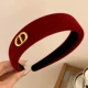 Красный бархатный обруч для волос