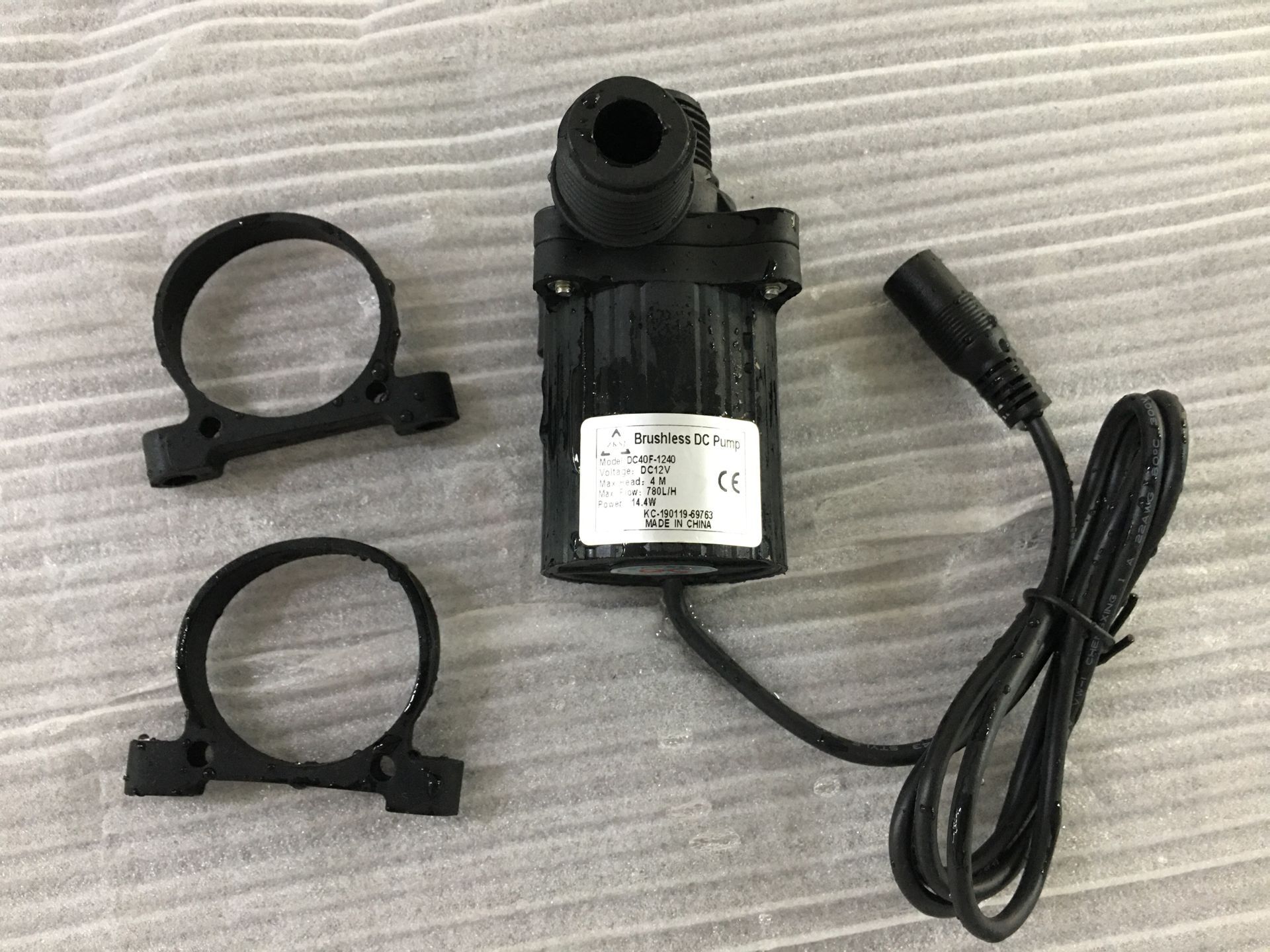 DC40F-1240 new 12V14W micro environmental protection brushless DC submersible pump threaded mouth water family medical circulation