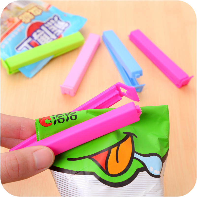 Kitchen strong food sealing clip milk powder snack plastic packaging sealing clip sealer color random