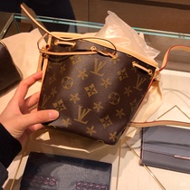 Hong Kong 2021 new old flower womens bag tide leather pumping bucket bag wild mini shoulder messenger bag