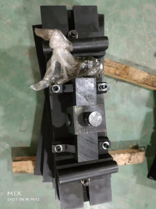 Concrete anti-folding clamp 150 * 150 * 550 * 550