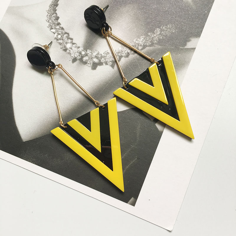 European and American exaggerated earrings Korean temperament personality net red earrings yellow triangle long version suitable for round face earrings