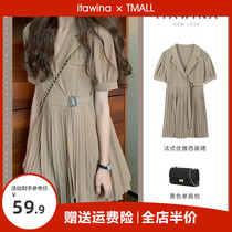 Dont make a design feel small crowdwomen 2022 Summer new high-end fat mm Skinny Retro First Love Dress Dress